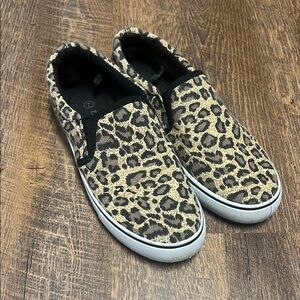 Twisted Slip On Leopard Shoes size 7